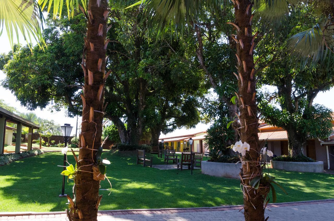 Villa De Holanda Parque Hotel 奥兰布拉 外观 照片