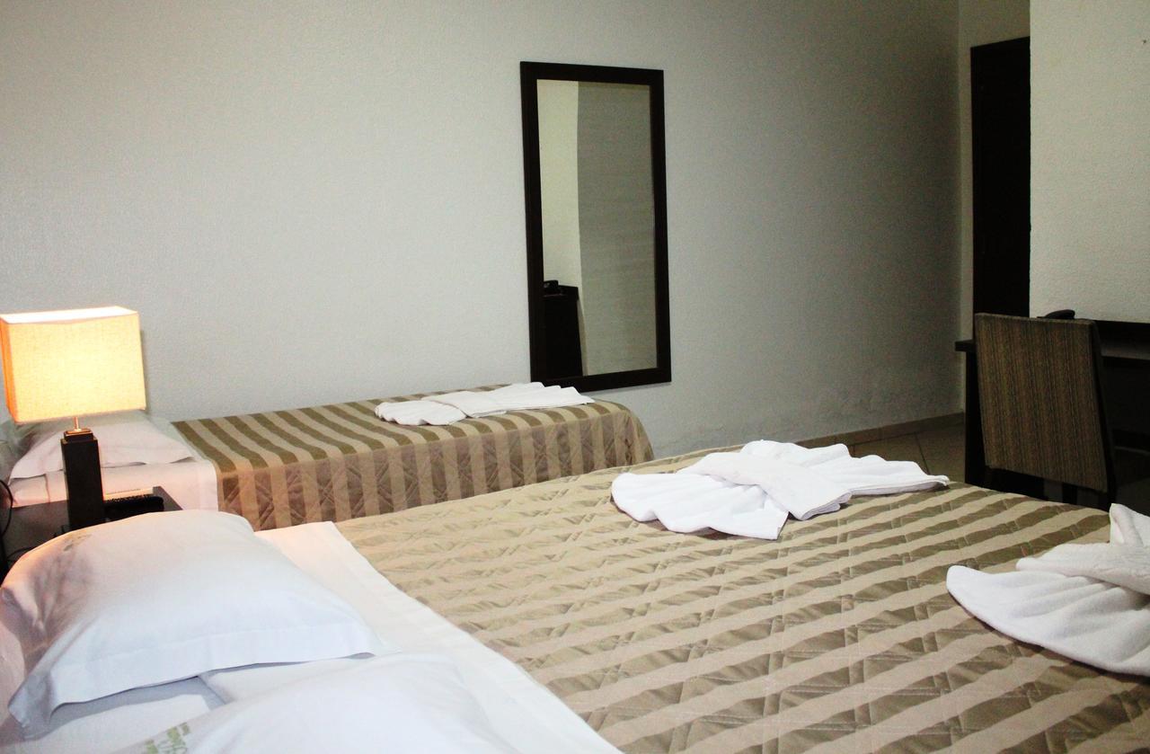 Villa De Holanda Parque Hotel 奥兰布拉 外观 照片