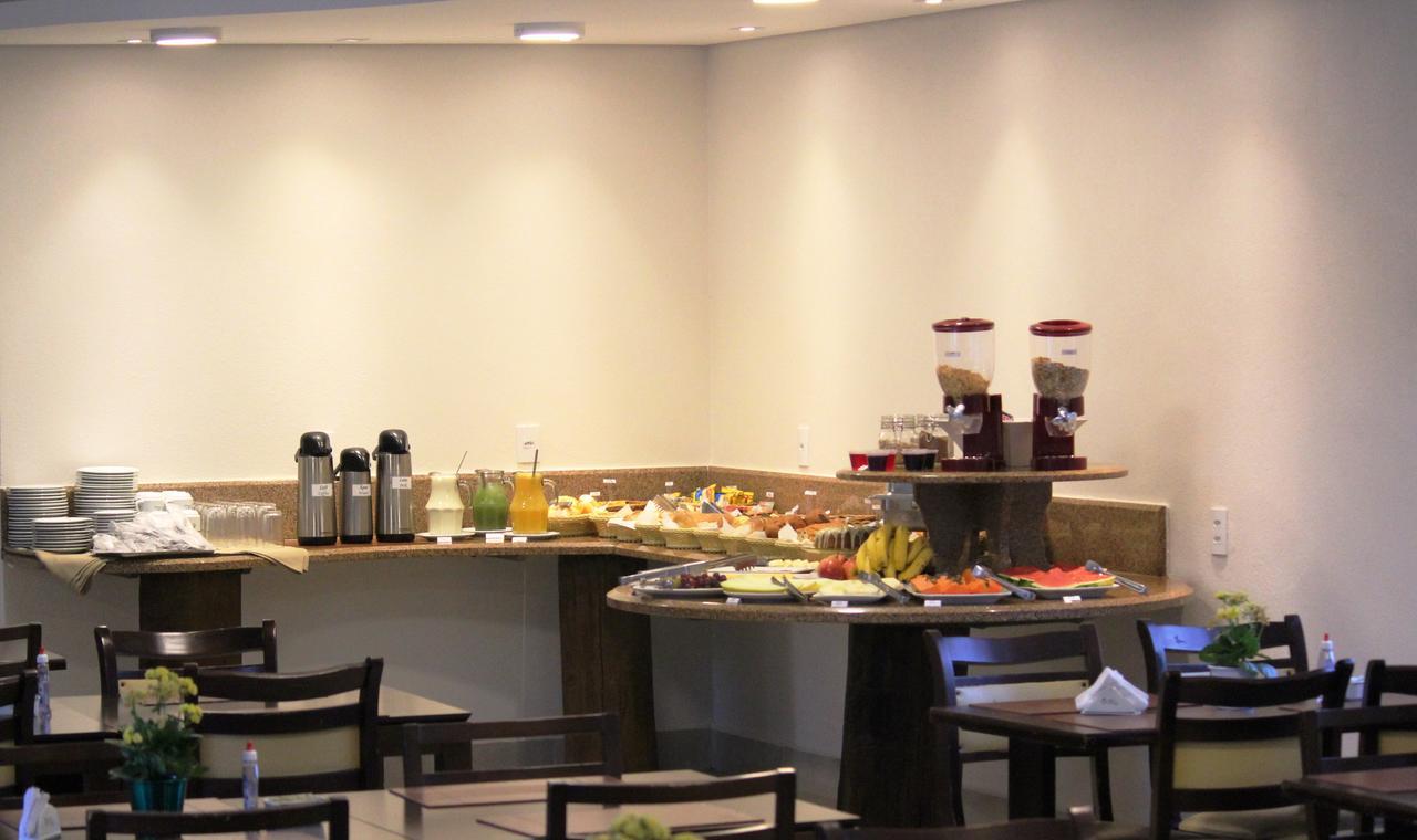 Villa De Holanda Parque Hotel 奥兰布拉 外观 照片