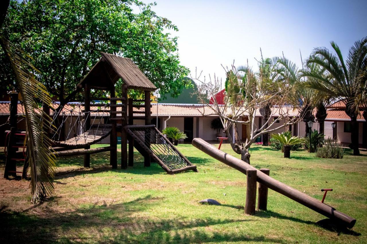Villa De Holanda Parque Hotel 奥兰布拉 外观 照片